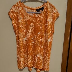 Tahari Linen Floral Top with cap sleeves